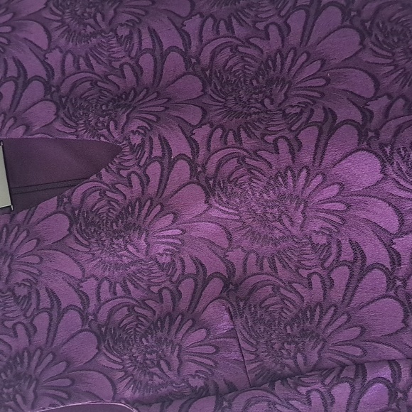 Sophisticated dress - Picture 3 of 3